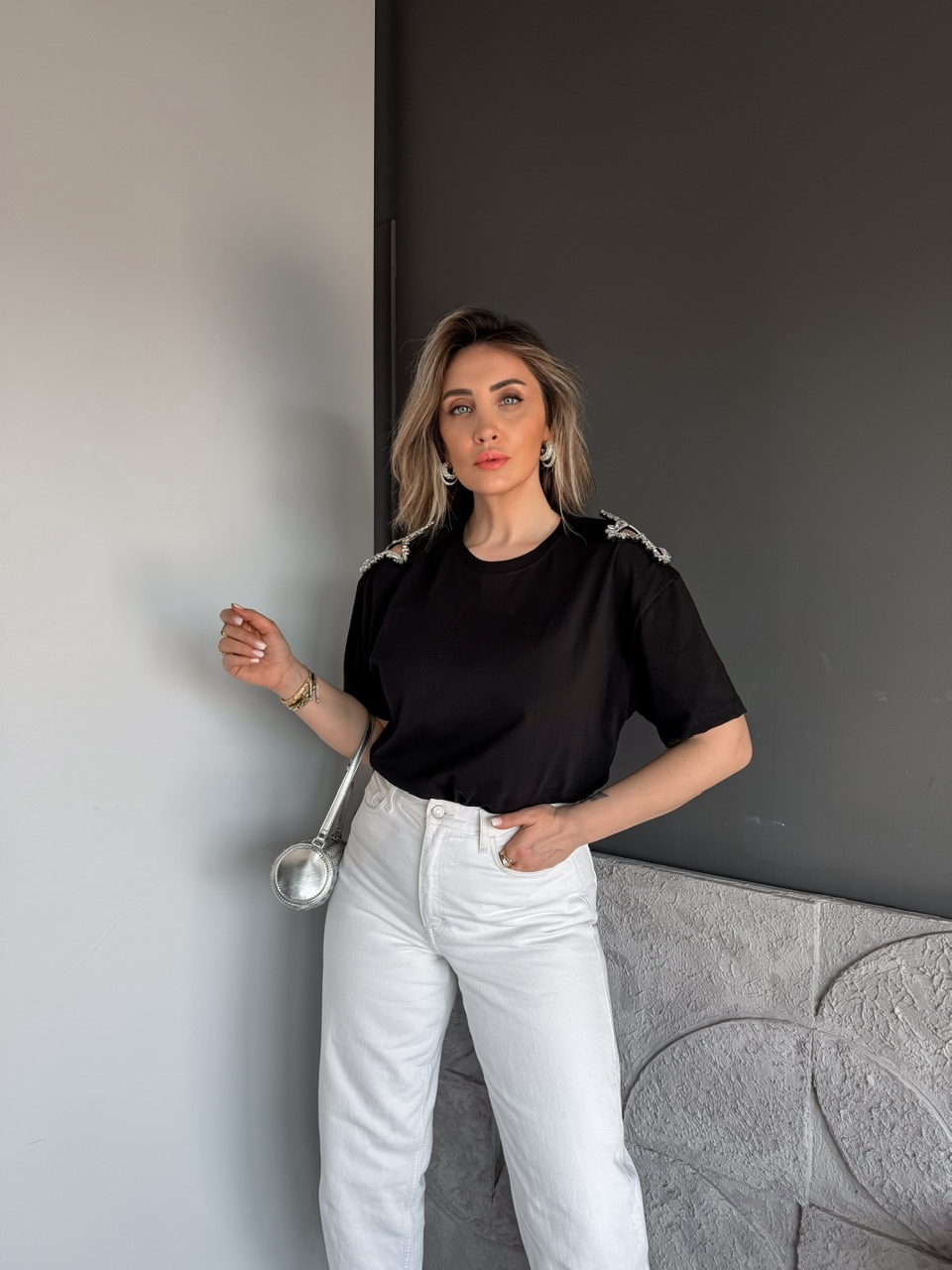 Siyah Taşlı Yıldızlı Tshirt