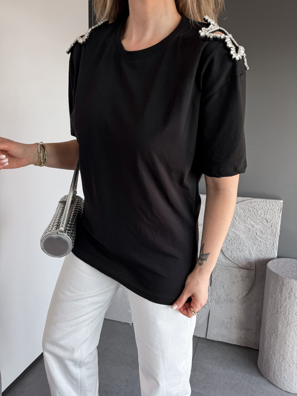Siyah Taşlı Yıldızlı Tshirt