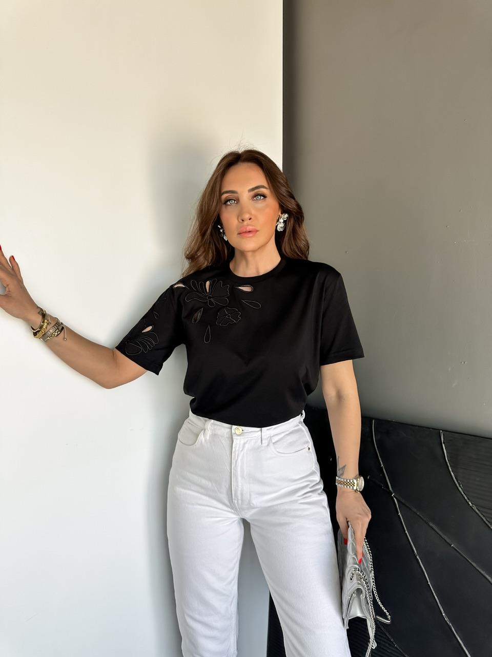 Siyah Tek Omzu Nakışlı Tshirt