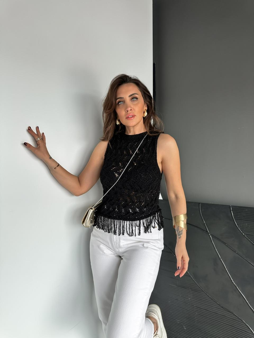 Siyah Triko Atletli Tasarım Gömlek