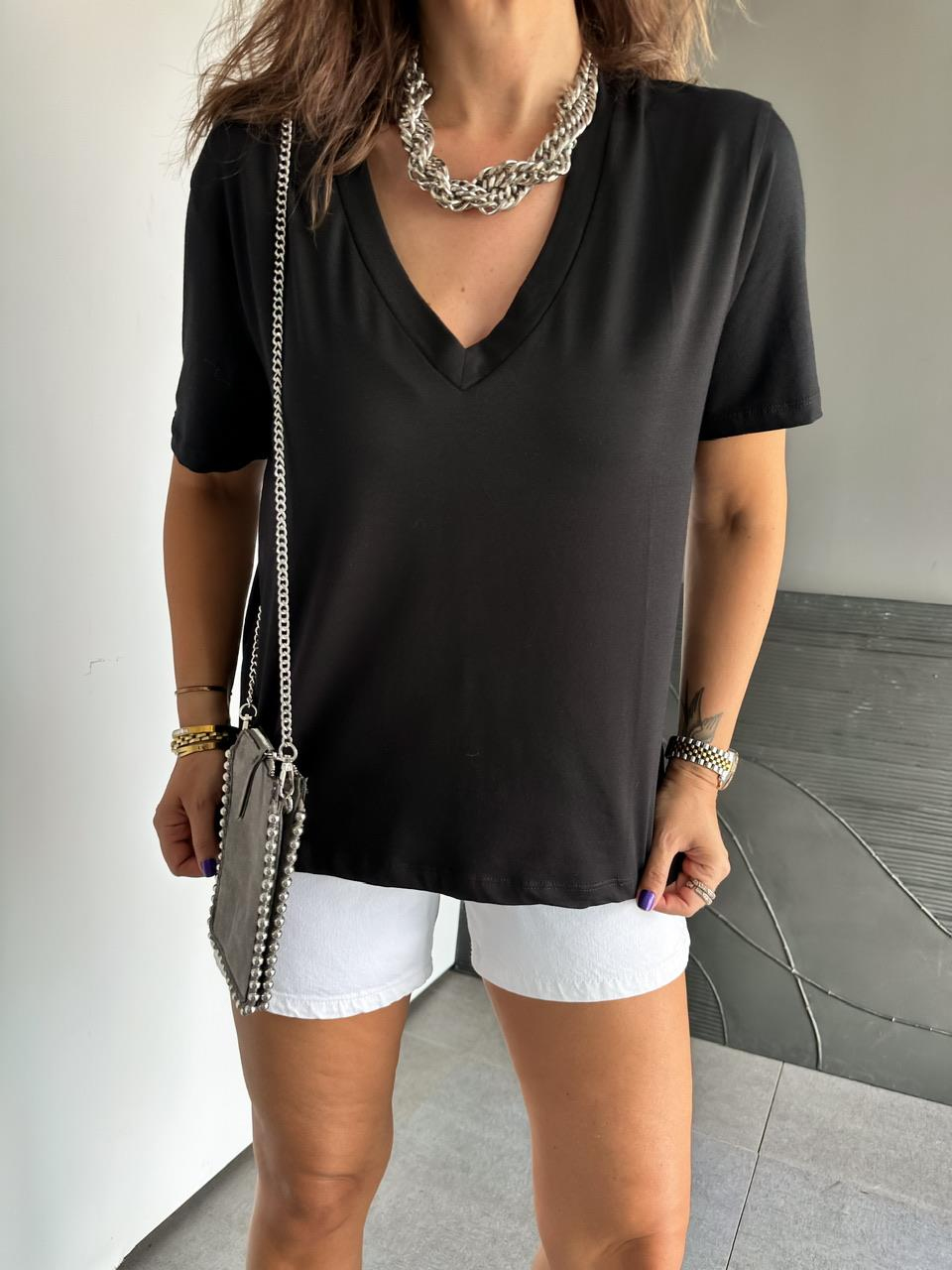Siyah V Yaka Cotton Tshirt