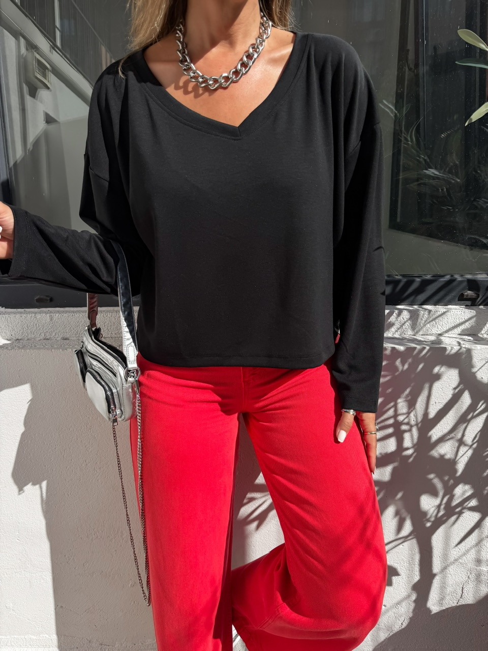 Siyah V Yaka Model Uzun Kollu Tshirt