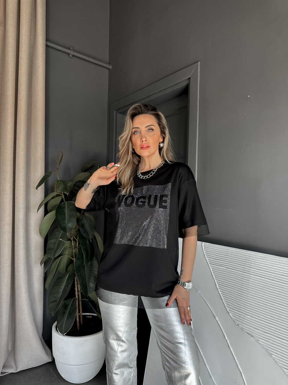 Siyah Vogue Simli Tüllü Tshirt