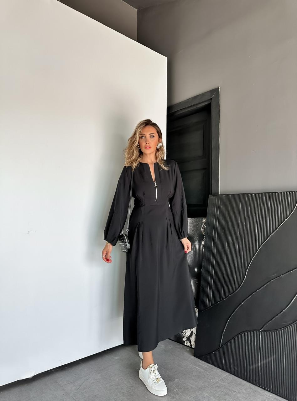 Siyah Yakası Fermuarlı Pensli Elbise