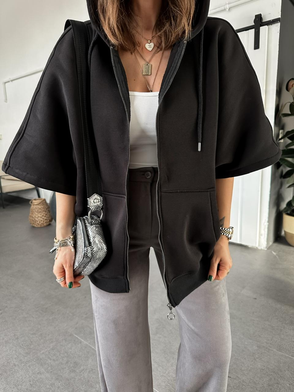 Siyah Yarasa Kol Kapşonlu Sweatshirt