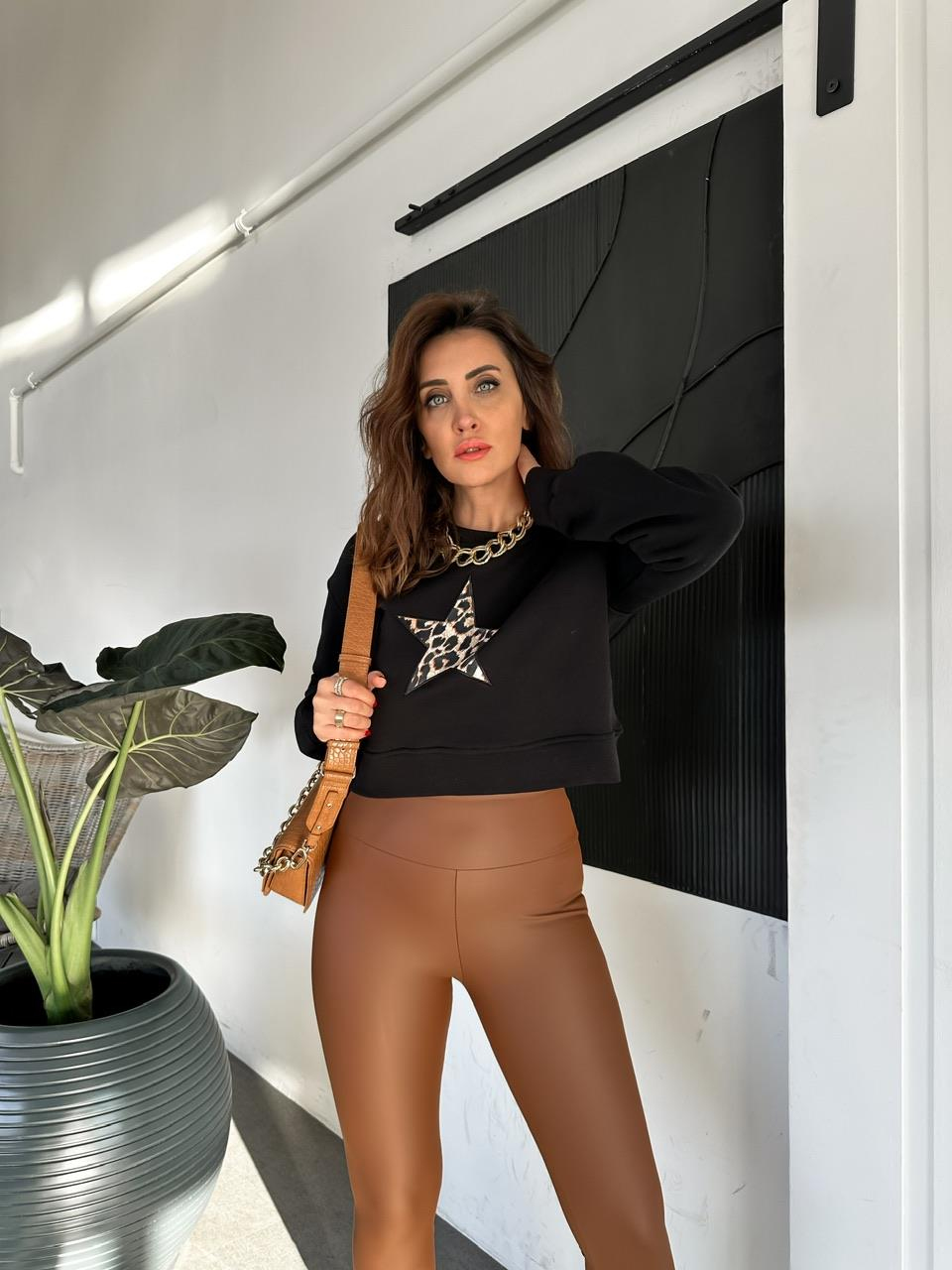 Siyah Yıldızlı Crop Sweatshirt