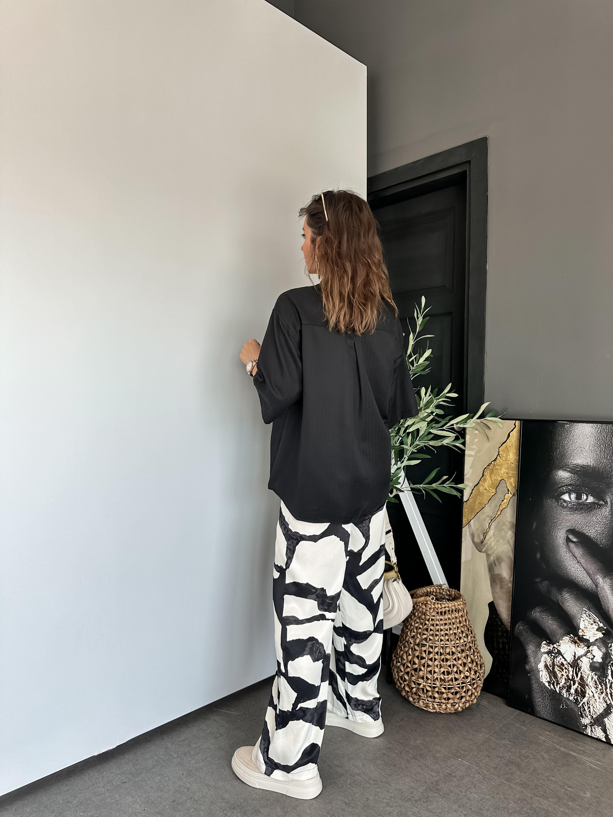 Siyah Zebra Desenli Saten Pantolon