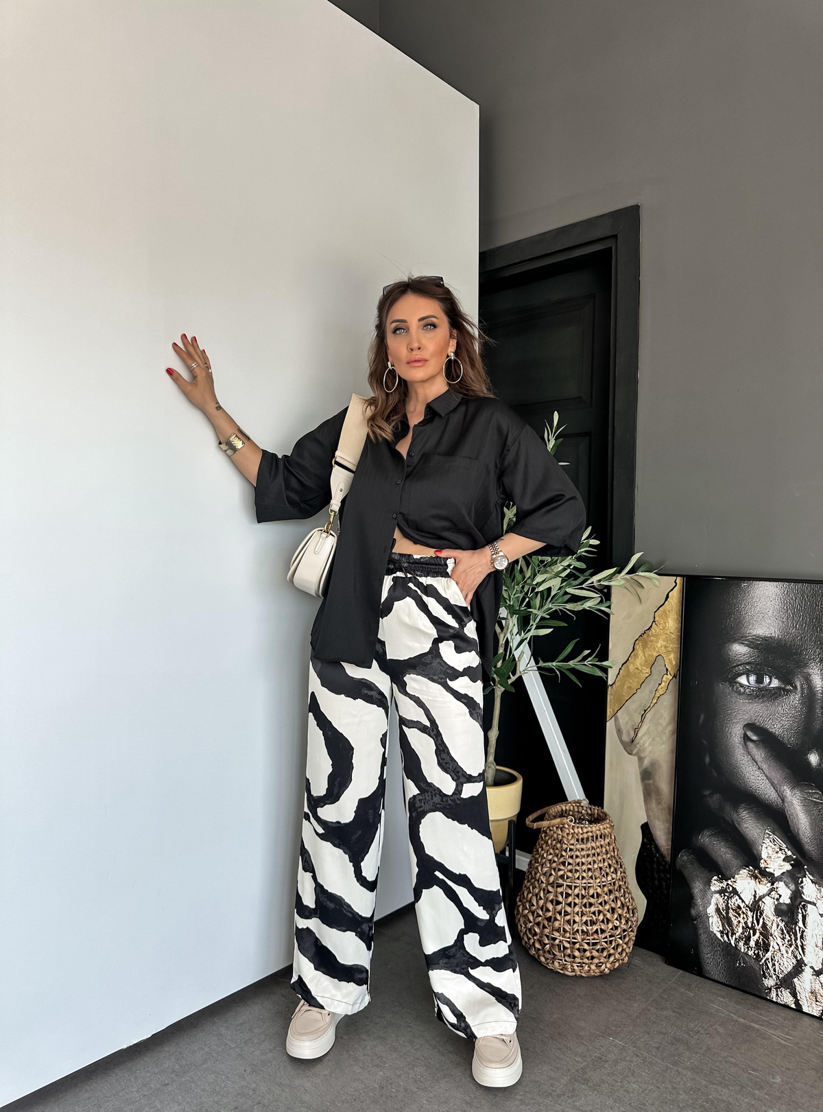 Siyah Zebra Desenli Saten Pantolon