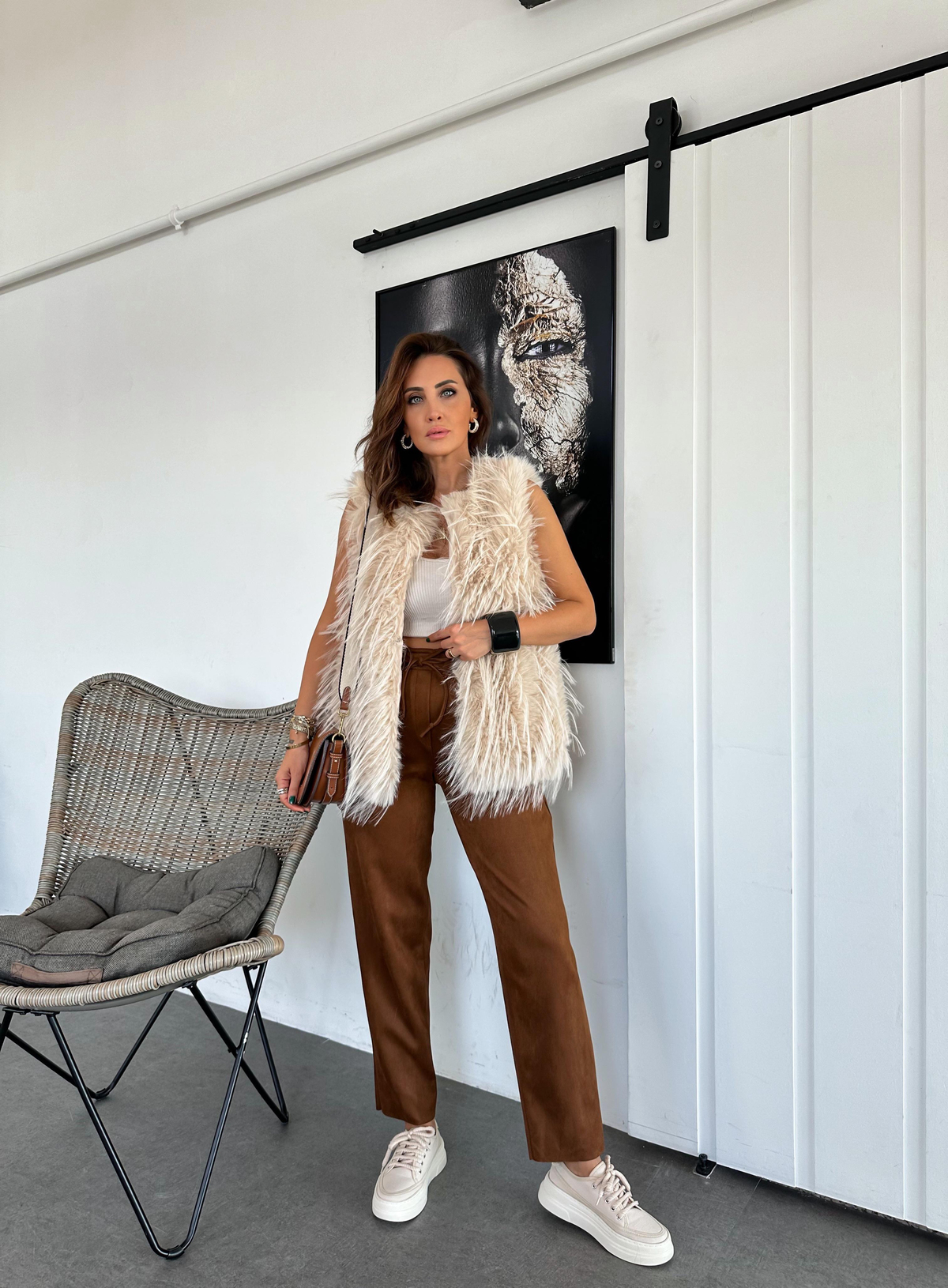 Taba Beli Lastikli Süet Pantolon