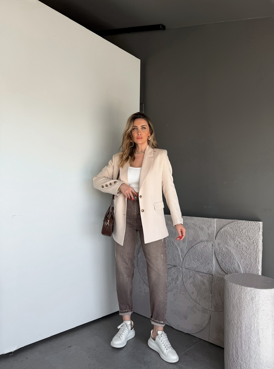 Taş Asimetrik Düğmeli Blazer Ceket