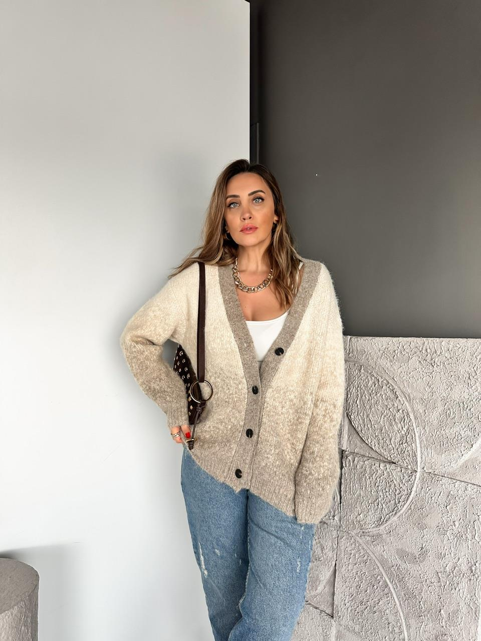 Taş Batik Desen Düğmeli Hırka