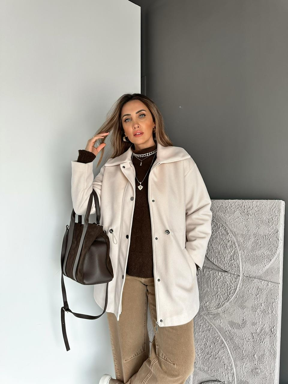 Taş Beli Büzgülü Kaz Tüyü Kaban