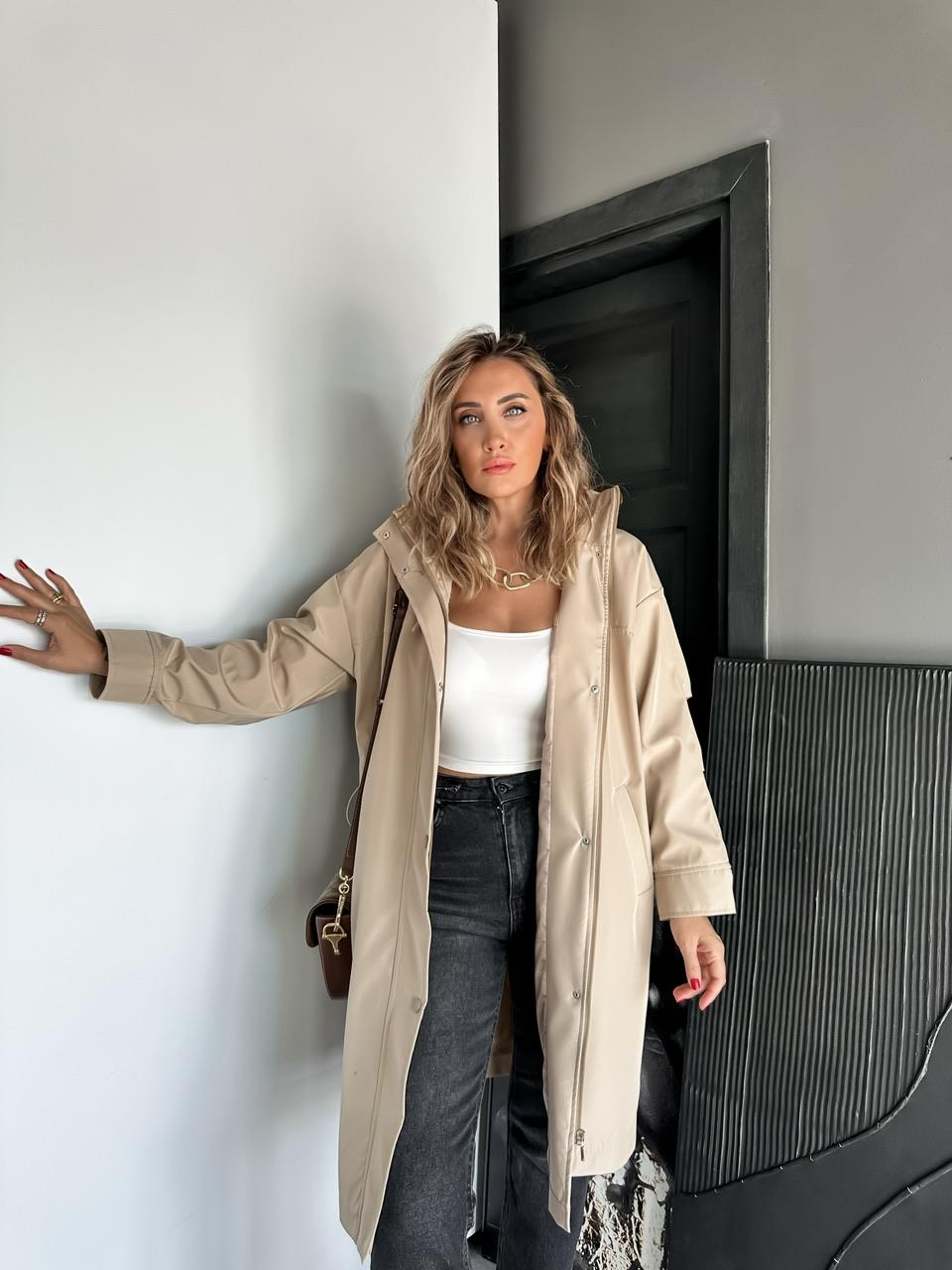 Taş Kapşonlu Çıtçıtlı Midi Boy Trençkot