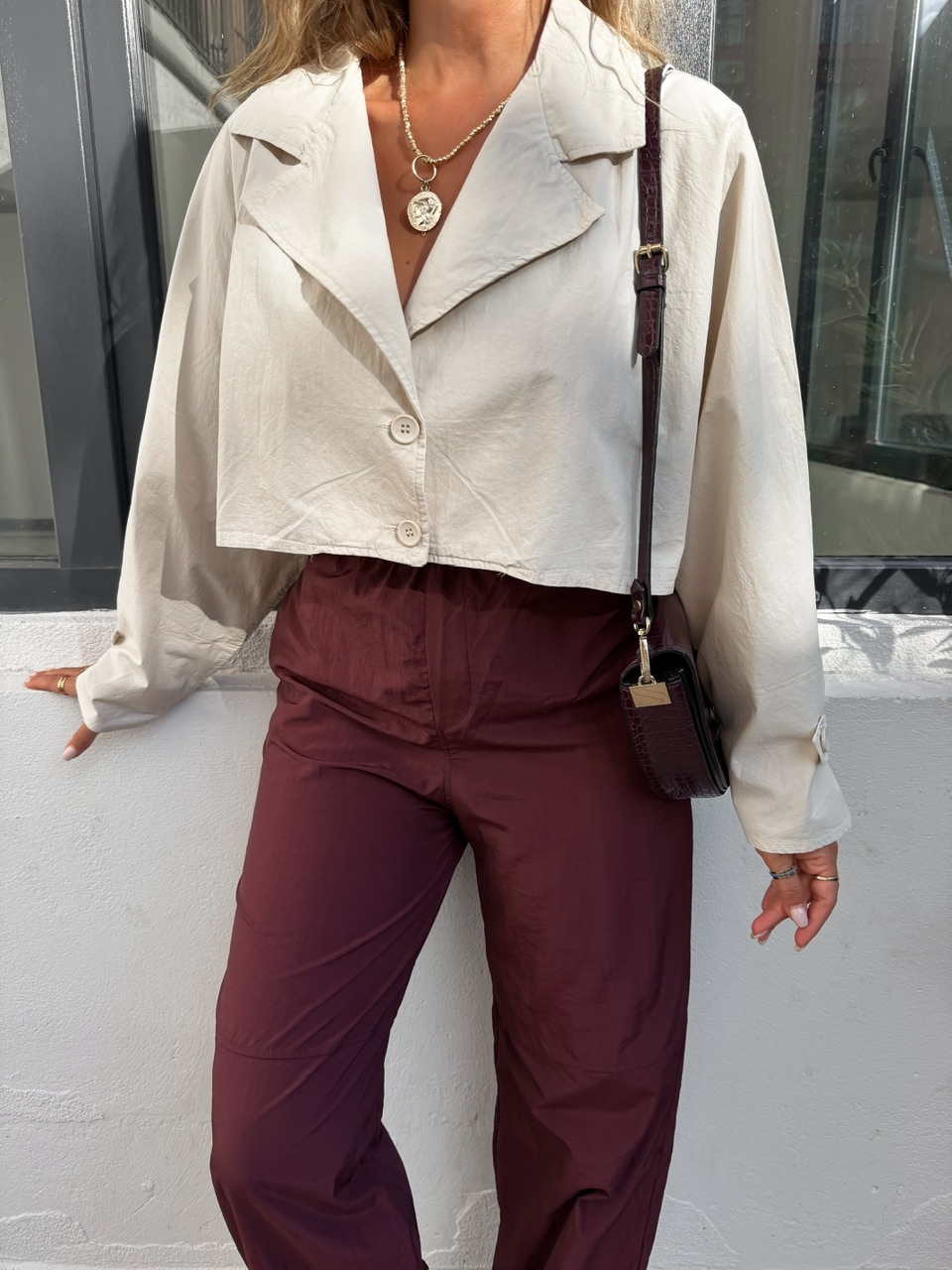Taş Kolları Düğmeli Crop Ceket