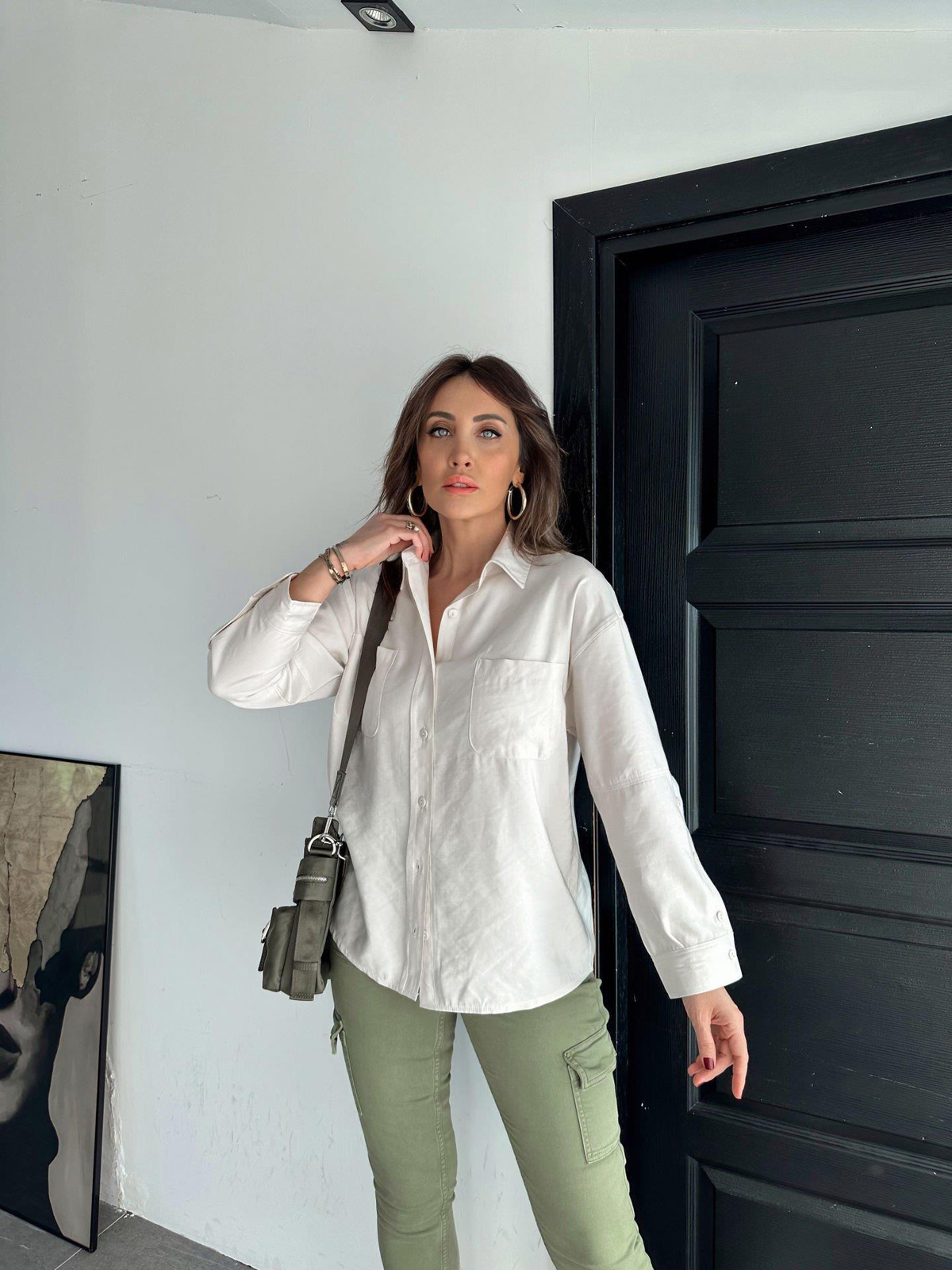 Taş Kolları Düğmeli Tensel Gömlek