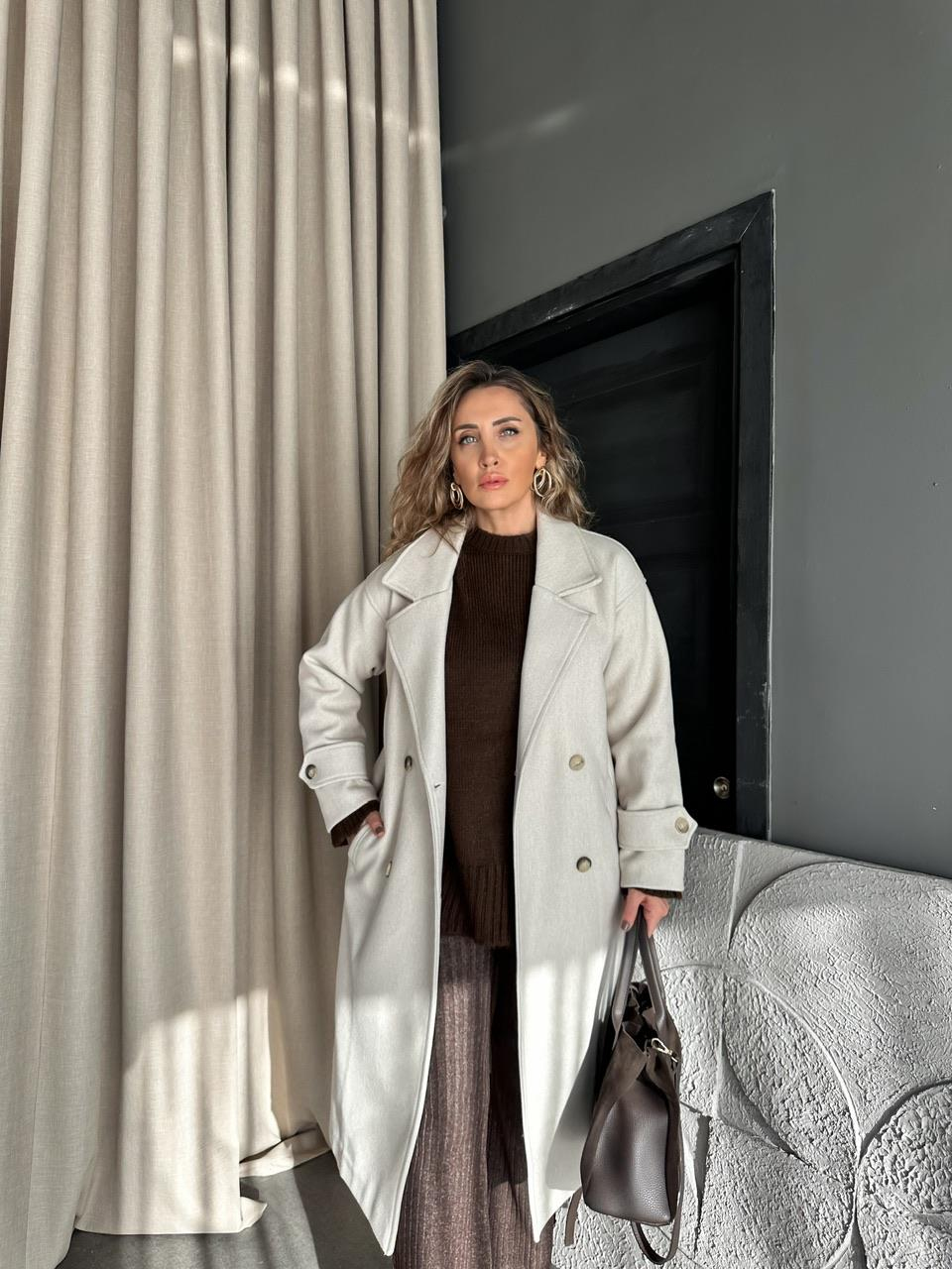 Taş Kolu Manşetli Premium Kaşe Kaban