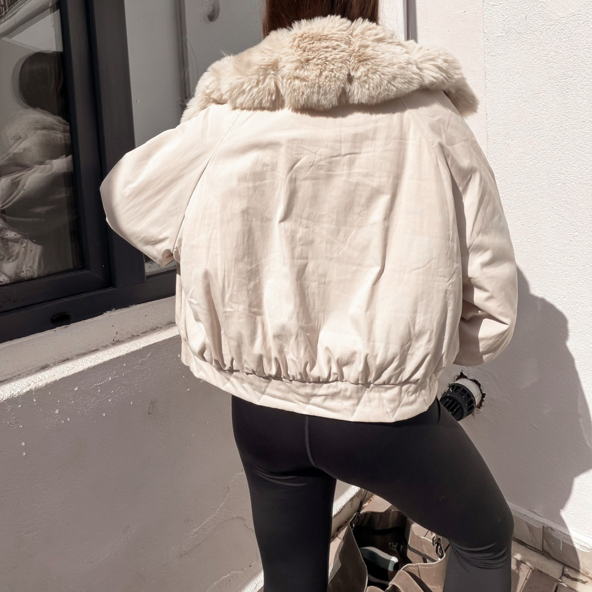 Taş Kürklü Beli Lastikli Premium Mont