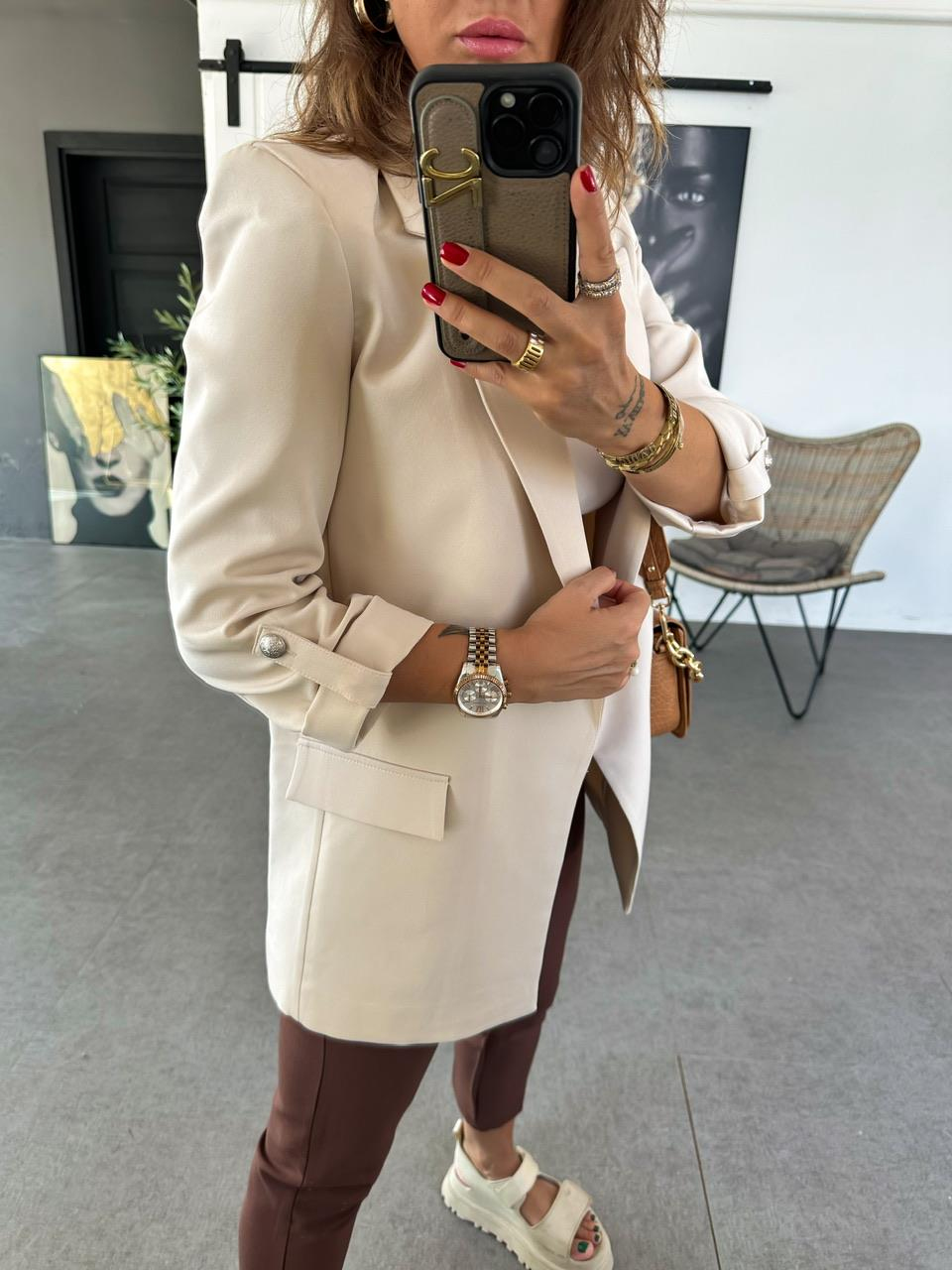 Taş Manşet Kollu Blazer Ceket