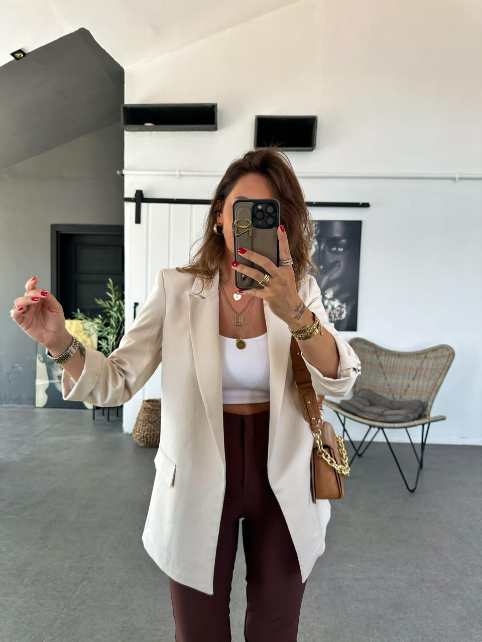 Taş Manşet Kollu Blazer Ceket