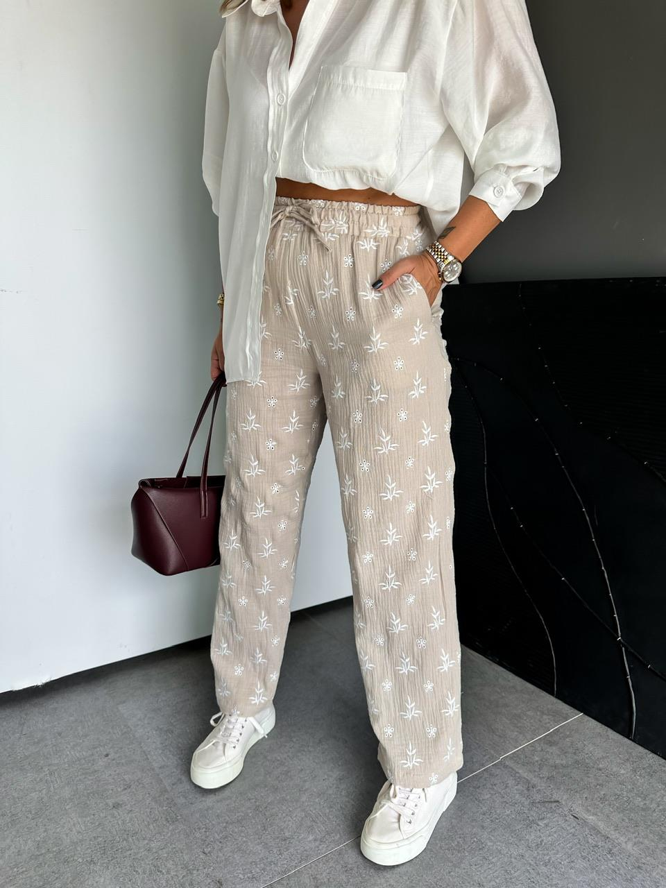Taş Nakışlı Müslin Pantolon