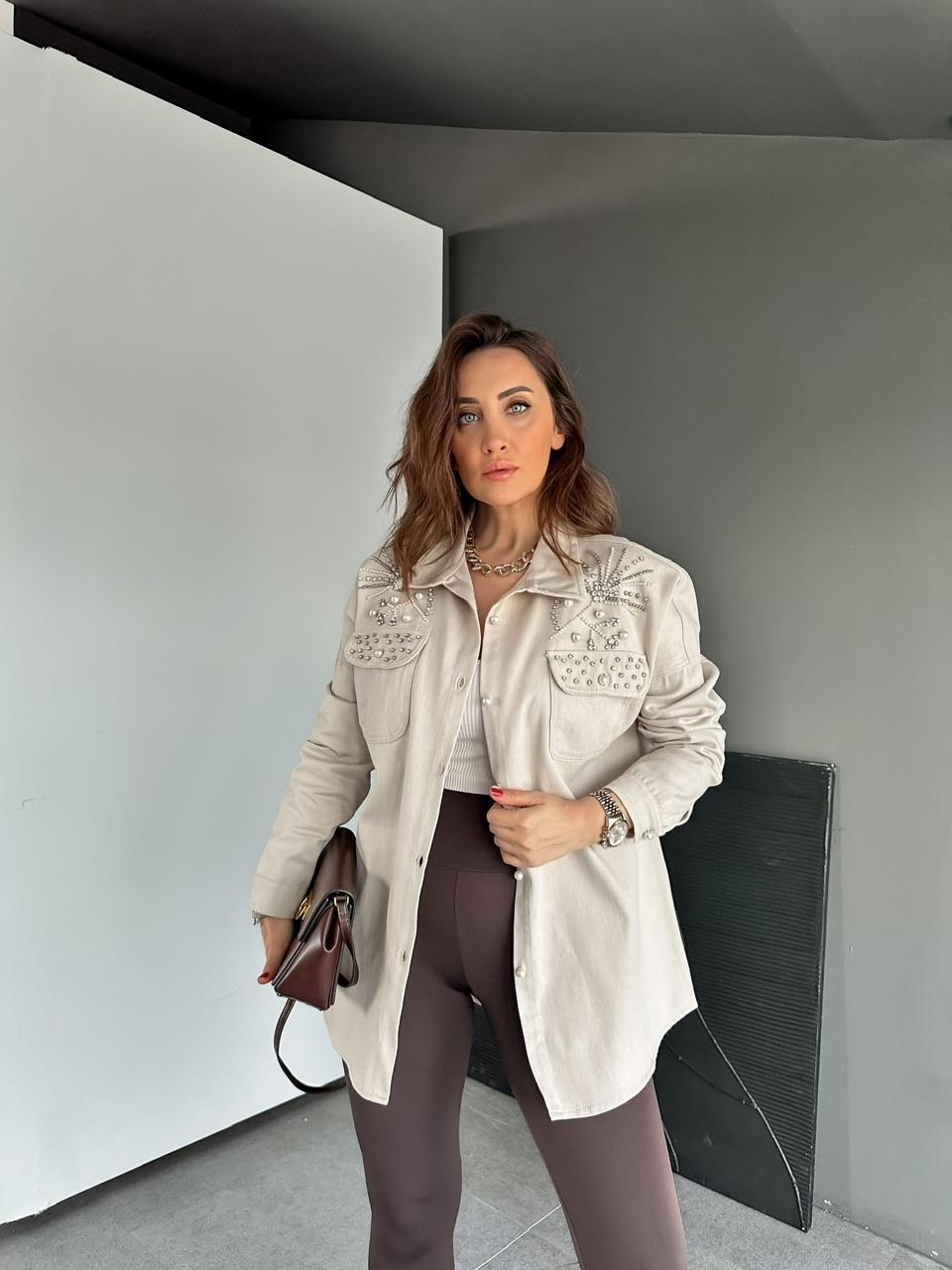 Taş Omuzları İnci Ve Taşlı Ceket