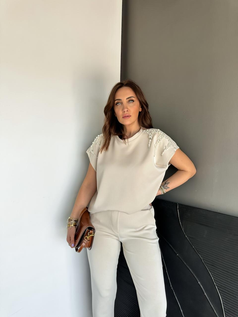 Taş Omuzları İncili Premium Modal Takım