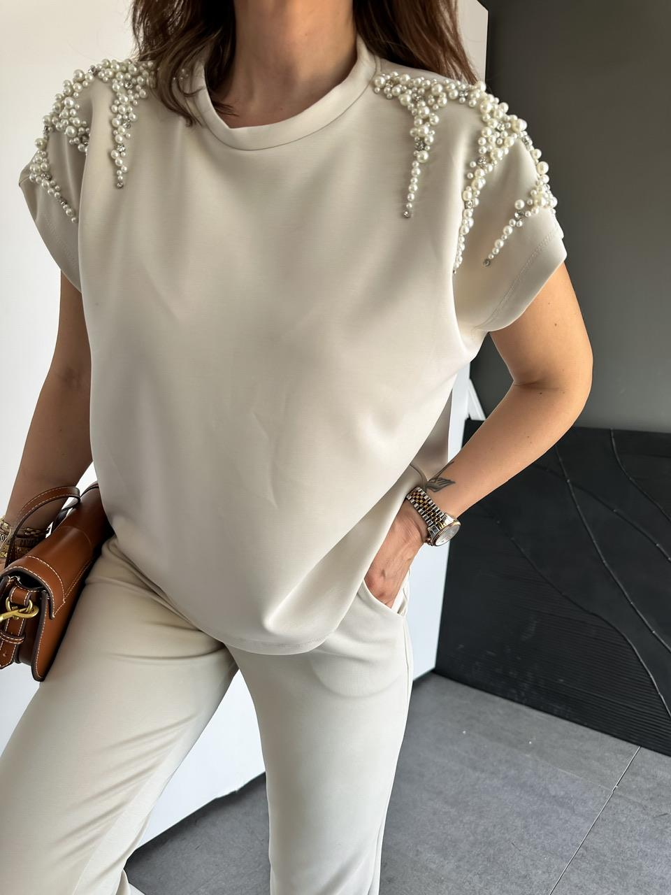 Taş Omuzları İncili Premium Modal Takım