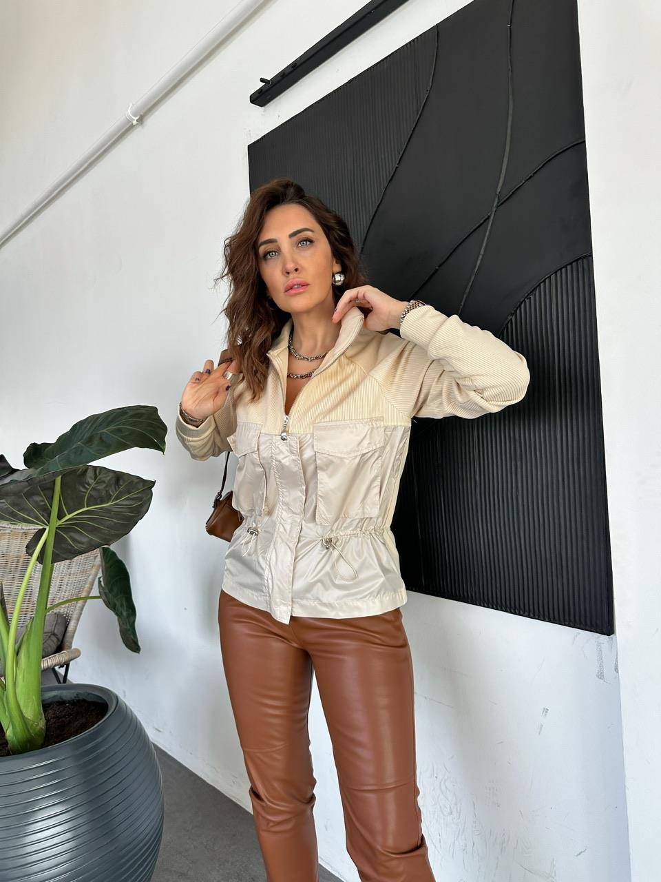 Taş Paraşüt Detaylı Fermuarlı Sweatshirt