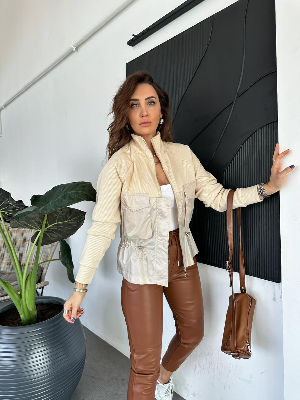 Taş Paraşüt Detaylı Fermuarlı Sweatshirt