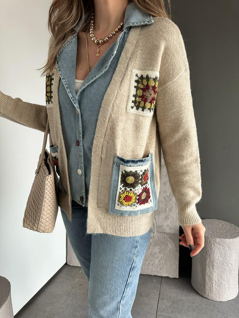 Taş Patchwork Nakışlı Kot Parçalı Hırka