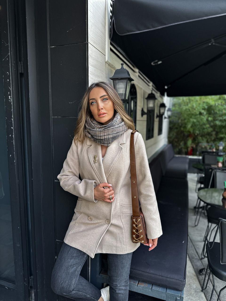 Taş Rengi Dört Düğmeli Kaşe Kaban