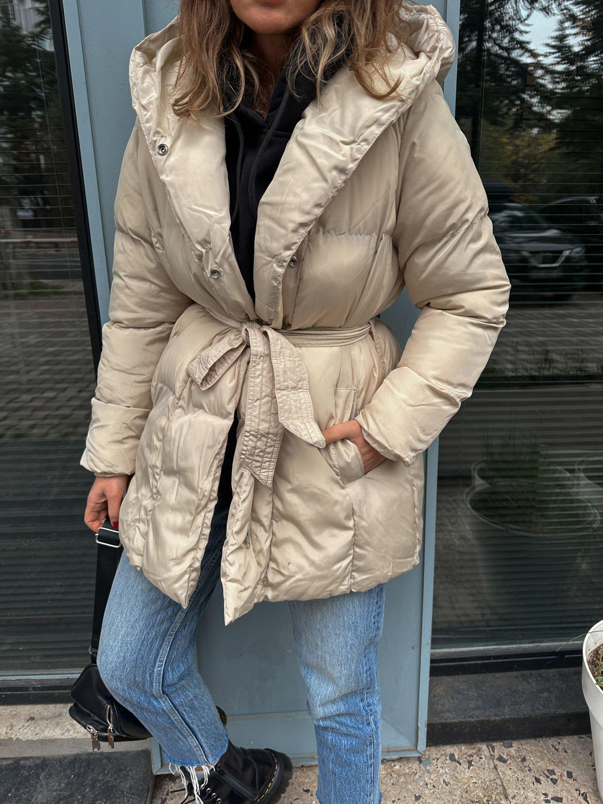 Taş Rengi Kapşonlu Şişme Mont