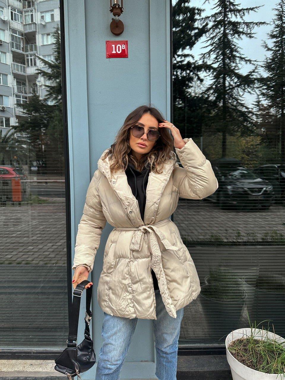 Taş Rengi Kapşonlu Şişme Mont