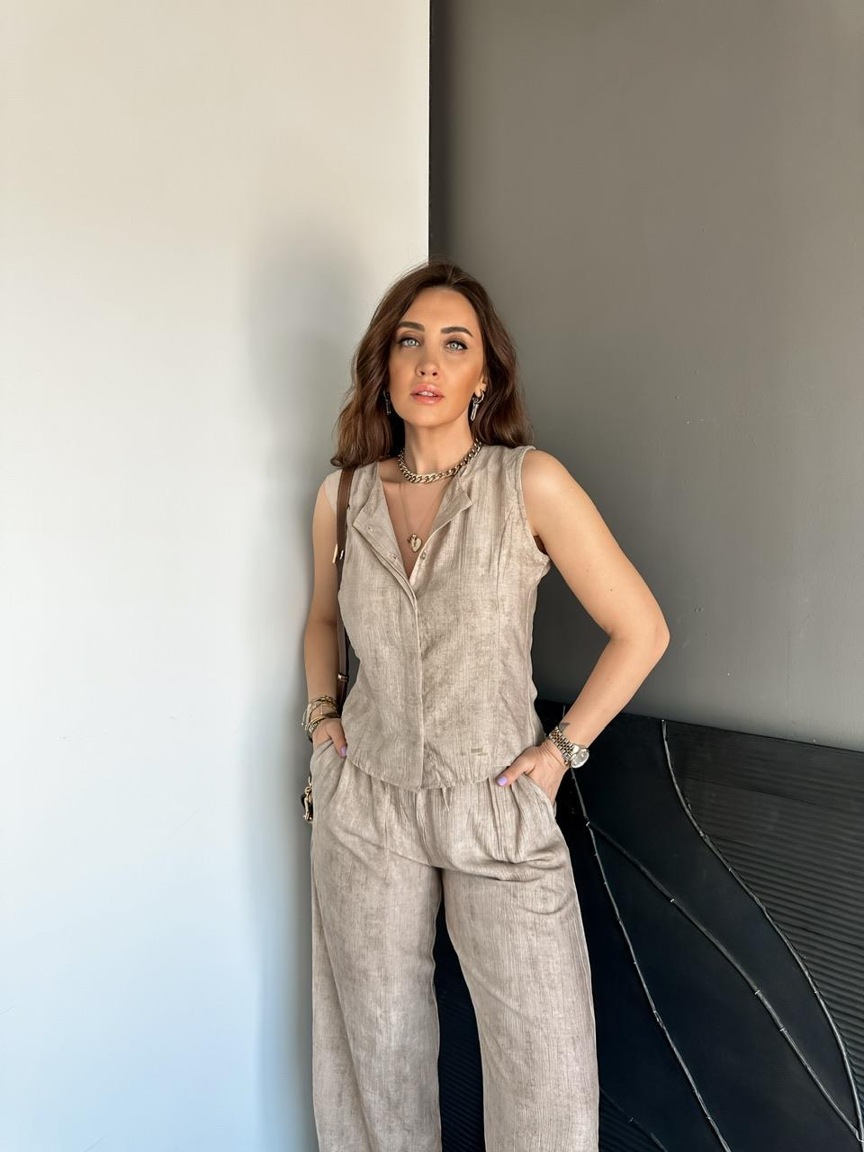 Taş Taşlanmış Gizli Düğmeli Takım