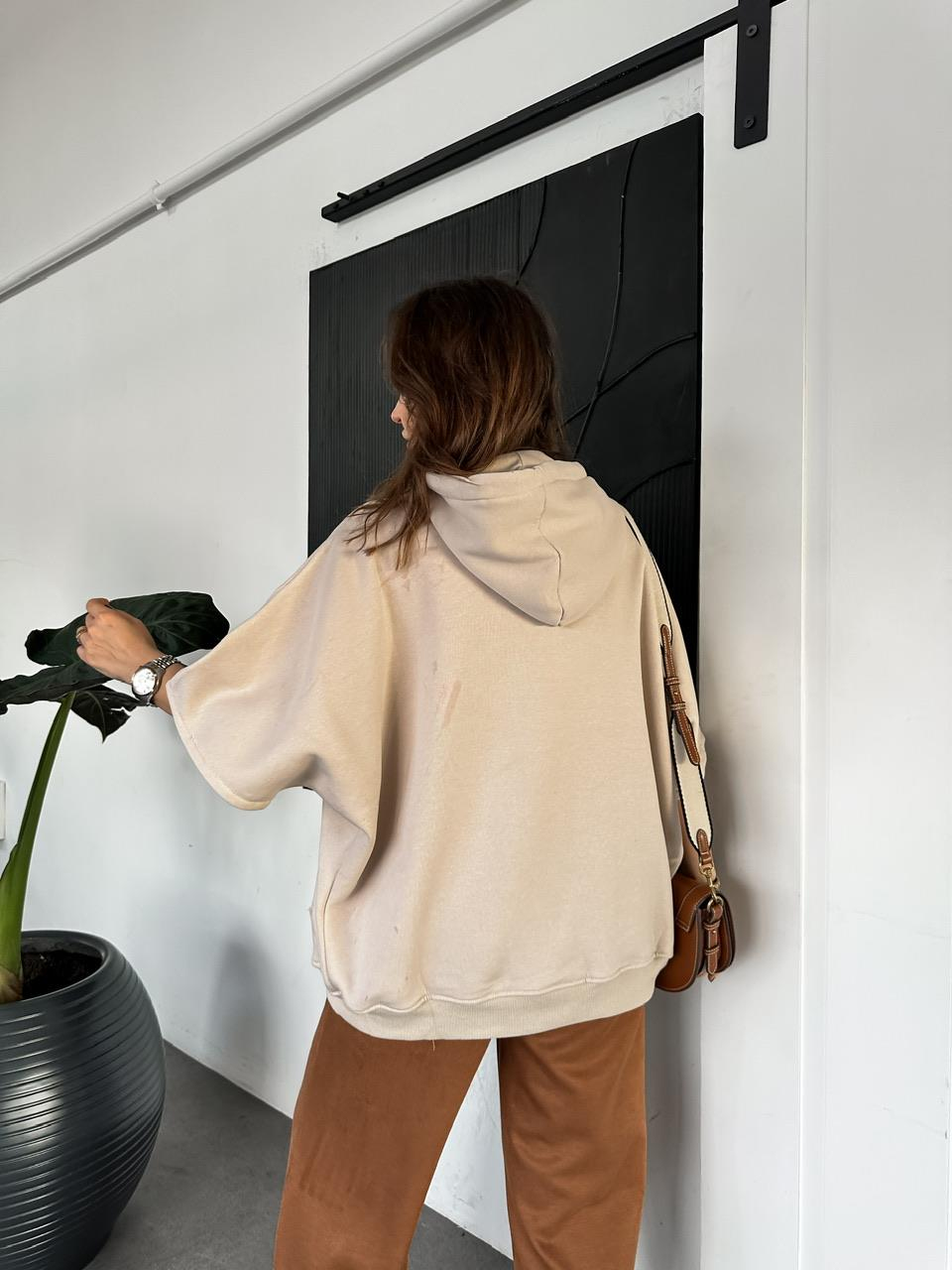 Taş Yarasa Kol Kapşonlu Sweatshirt