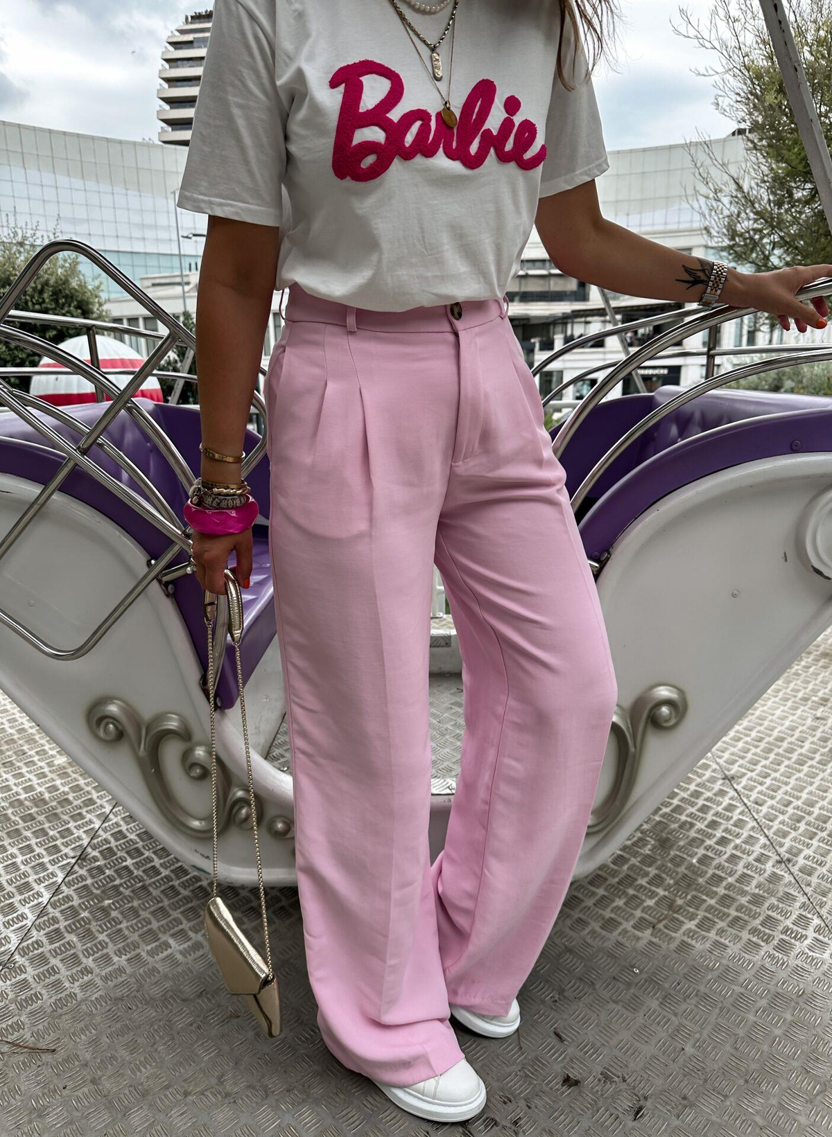 Toz Pembe Bol Kesim Pantolon