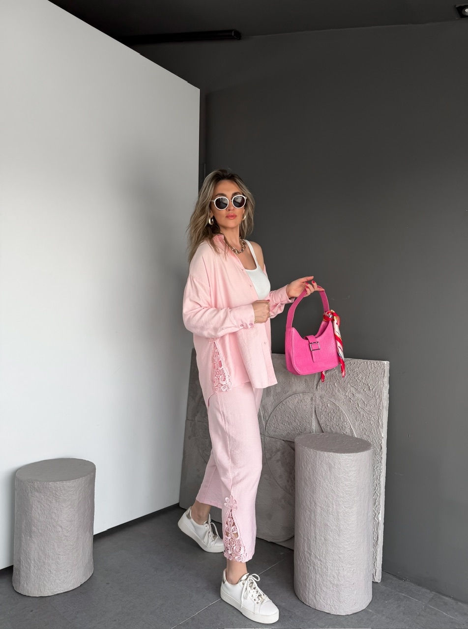 Toz Pembe Dantelli Gömlek Pantolon Takım
