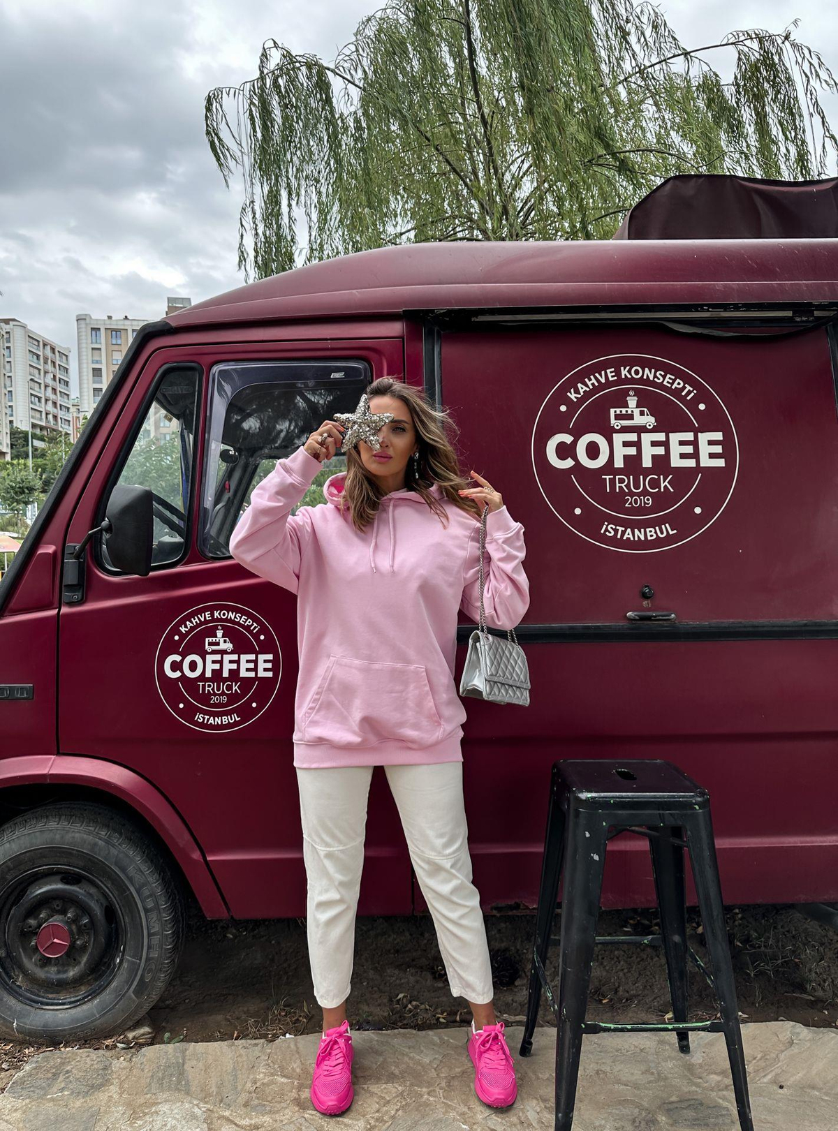 Toz Pembe Kapşonlu Basic Sweatshirt