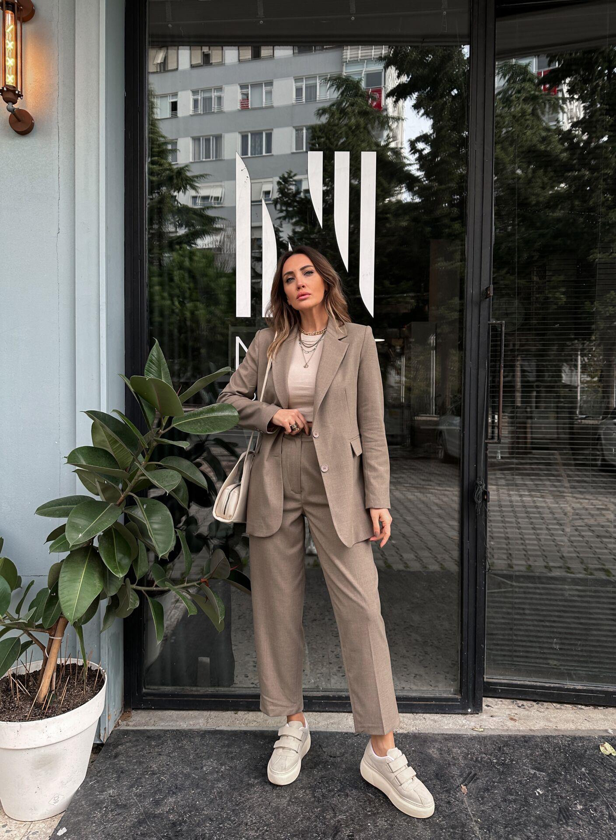 Vizon Çift Düğmeli Takım