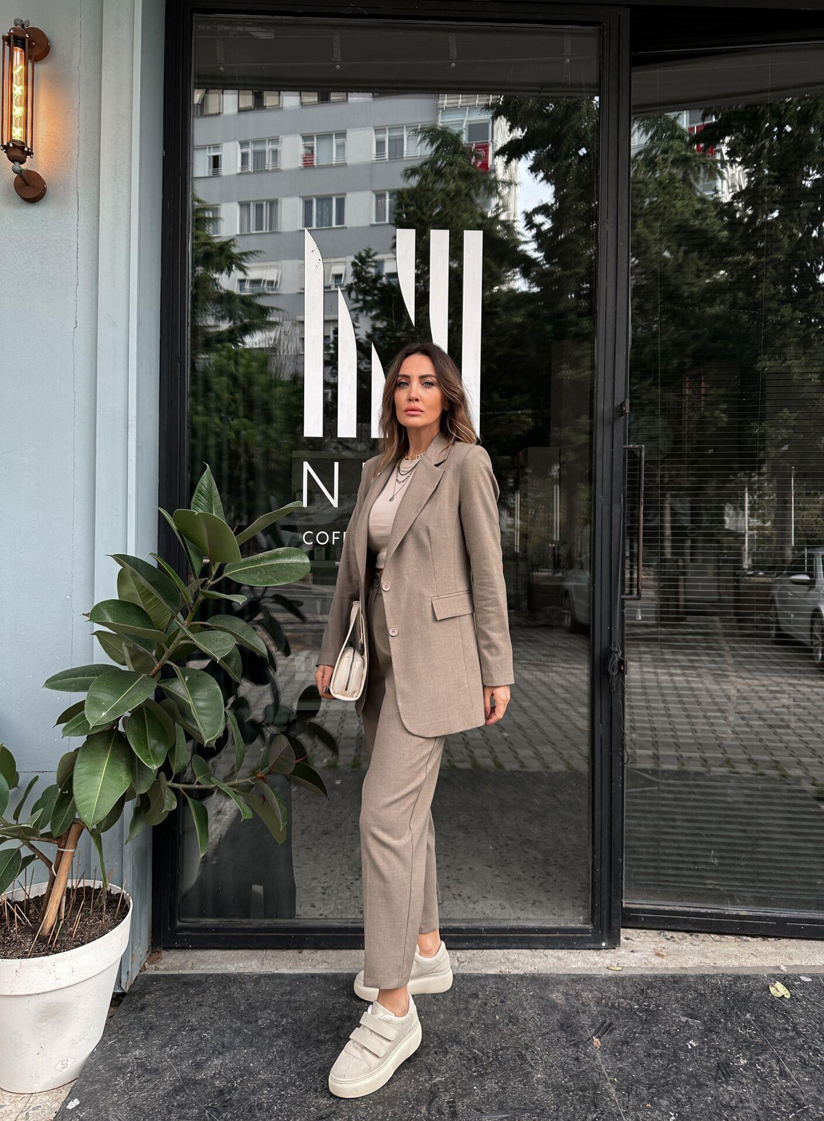 Vizon Çift Düğmeli Takım