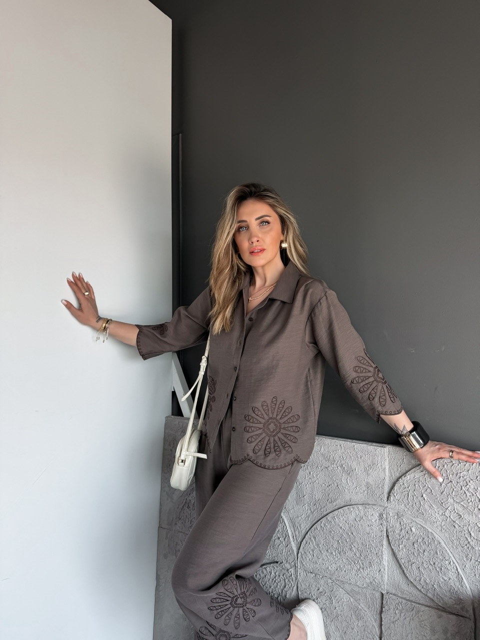 Vizon Eteği Nakışlı Premium Keten Takım