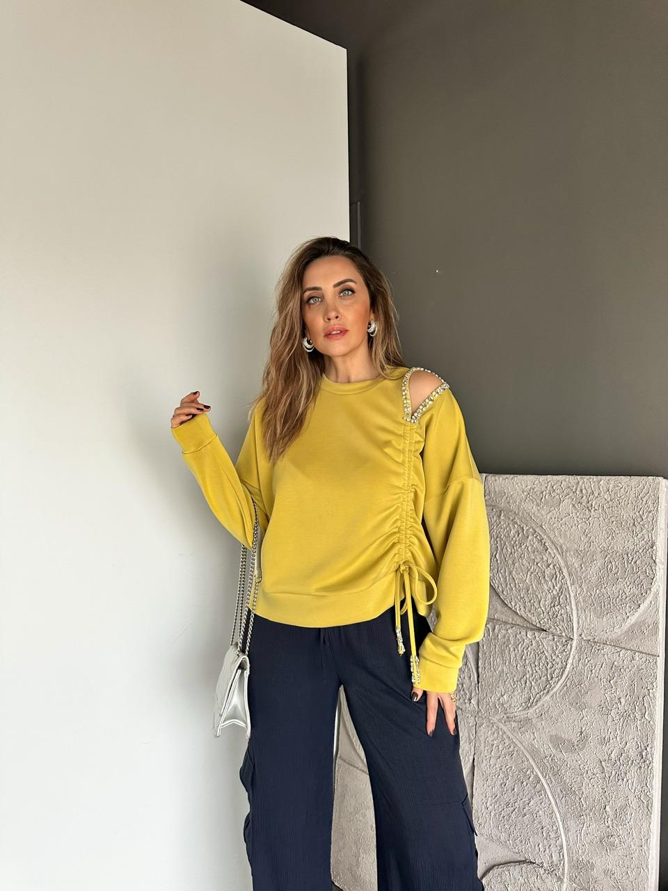 Yağ Yeşili Omuz Dekolteli Taşlı Sweatshirt