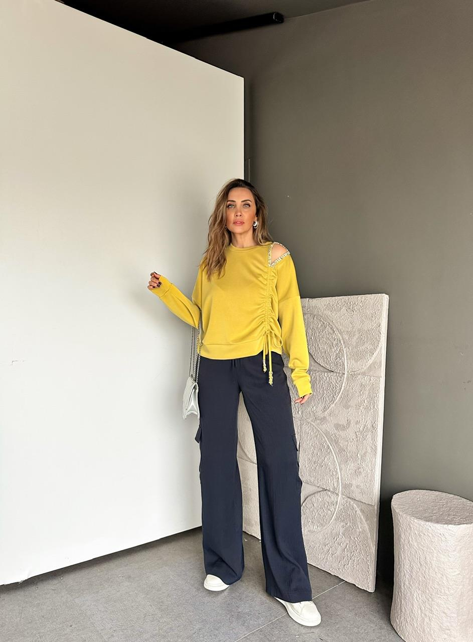 Yağ Yeşili Omuz Dekolteli Taşlı Sweatshirt