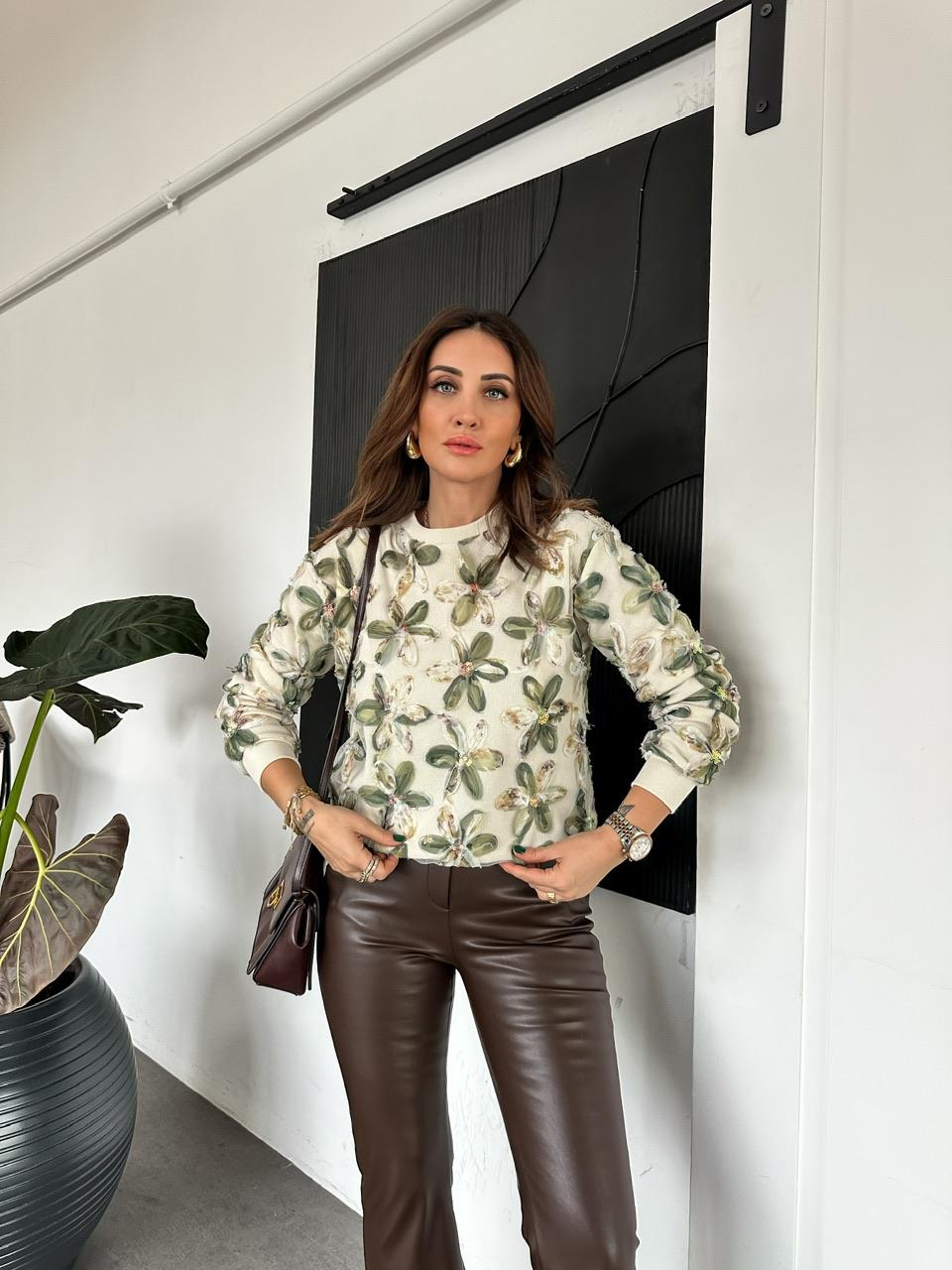 Yeşil Çiçek Ve Pul İşlemeli Sweatshirt