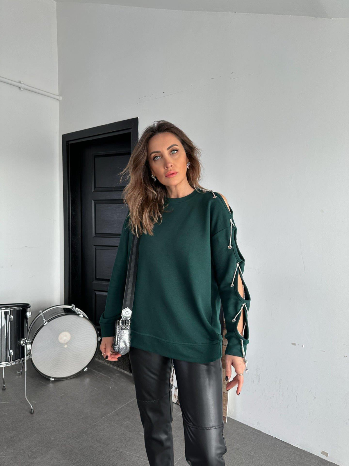 Yeşil Tek Kolu Taş İşlemeli Sweatshirt