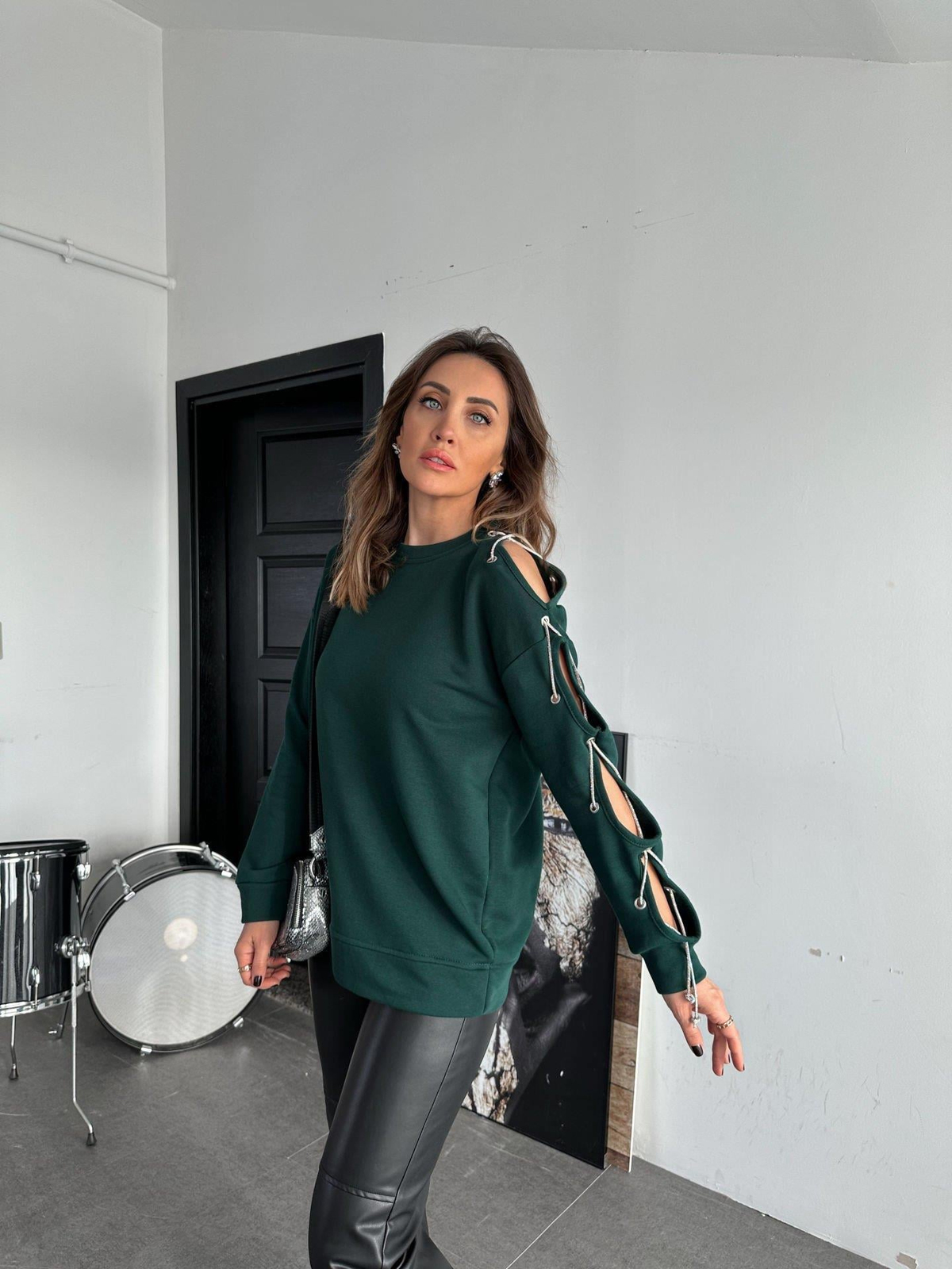 Yeşil Tek Kolu Taş İşlemeli Sweatshirt