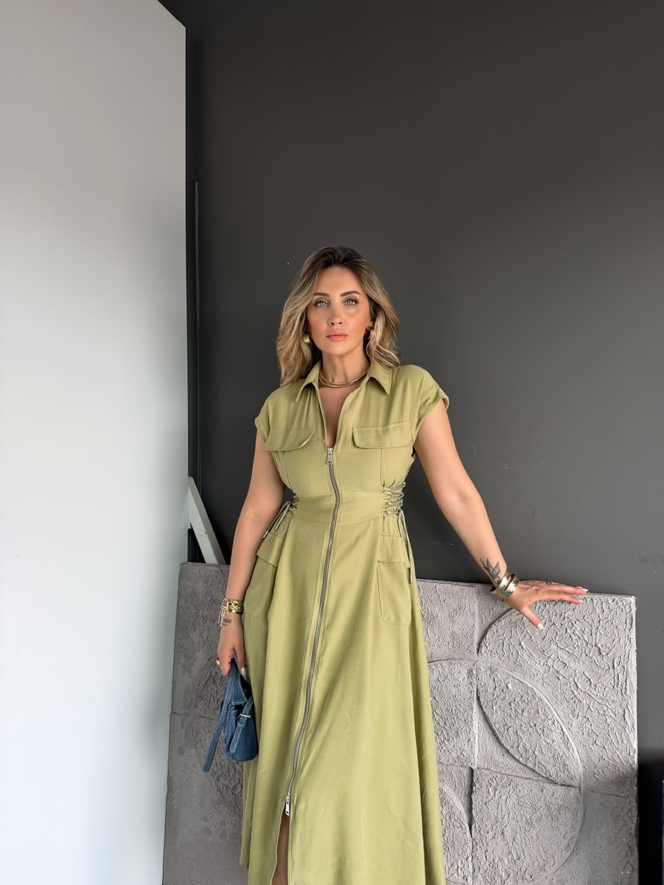 Yeşil Yanları İpli Fermuarlı Elbise