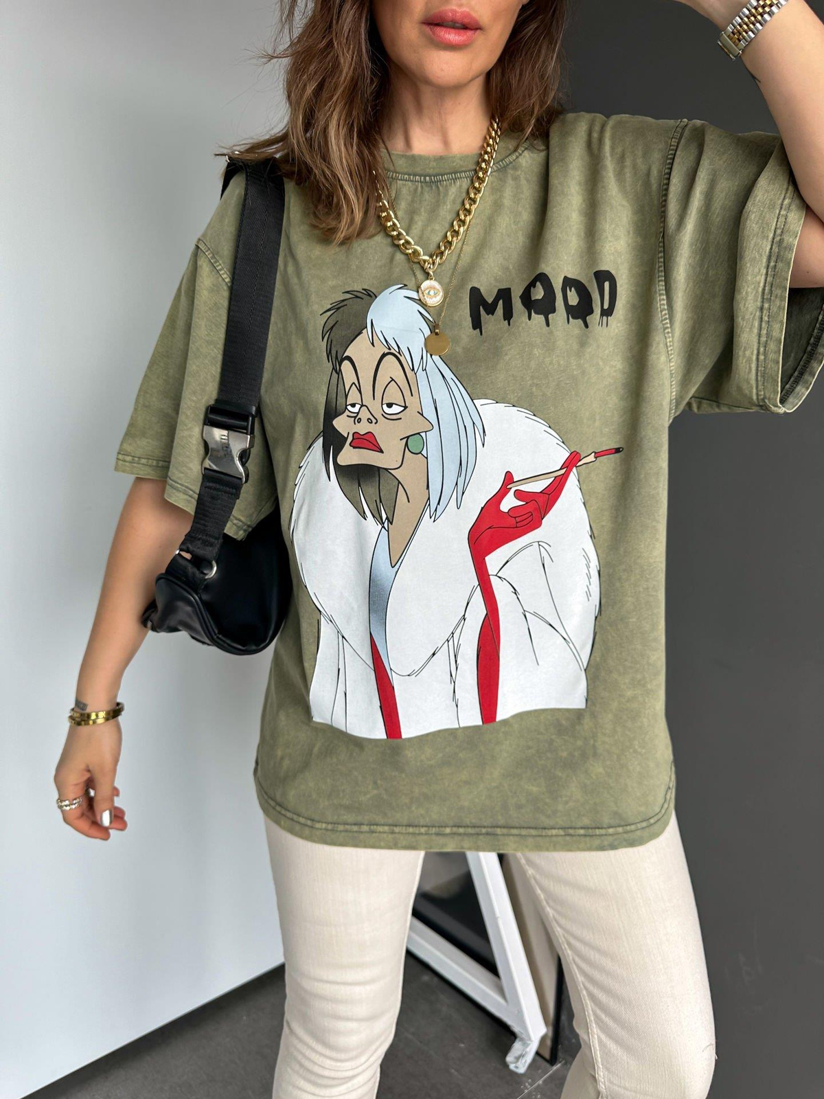 Yeşil Yıkamalı Cadı Kız Tshirt