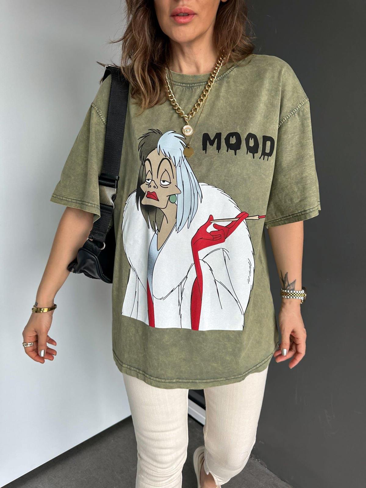 Yeşil Yıkamalı Cadı Kız Tshirt