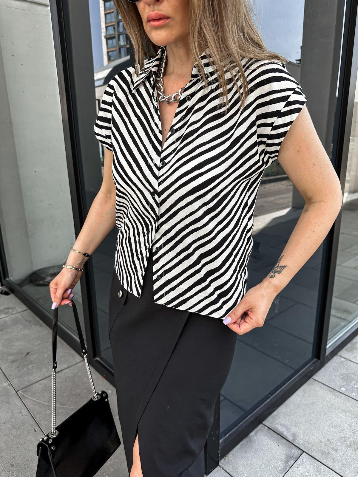 Zebra Düşük Omuzlu Gömlek